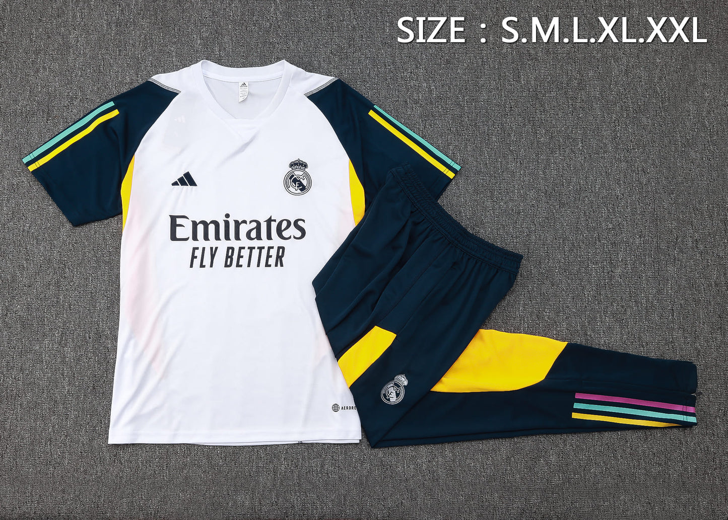 Conjunto de Treino Real Madrid 23/24 (Sob encomenda)