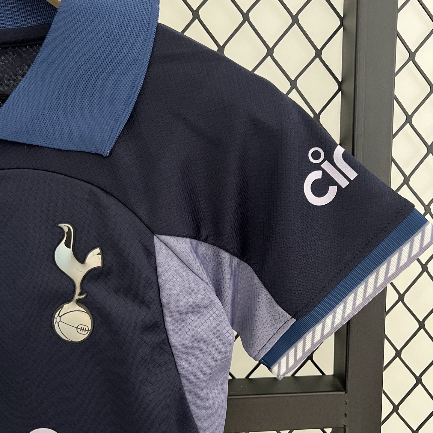 Kit Infantil Tottenham II 23/24 (Sob encomenda)