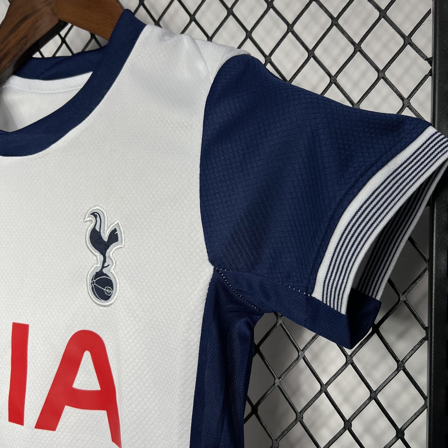 Kit Infantil Tottenham I 24/25 (Sob encomenda)