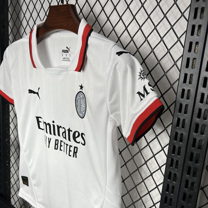 Kit Infantil Milan II 24/25 (Sob encomenda)