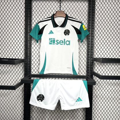 Kit Infantil Newcastle III 24/25 (Sob encomenda)