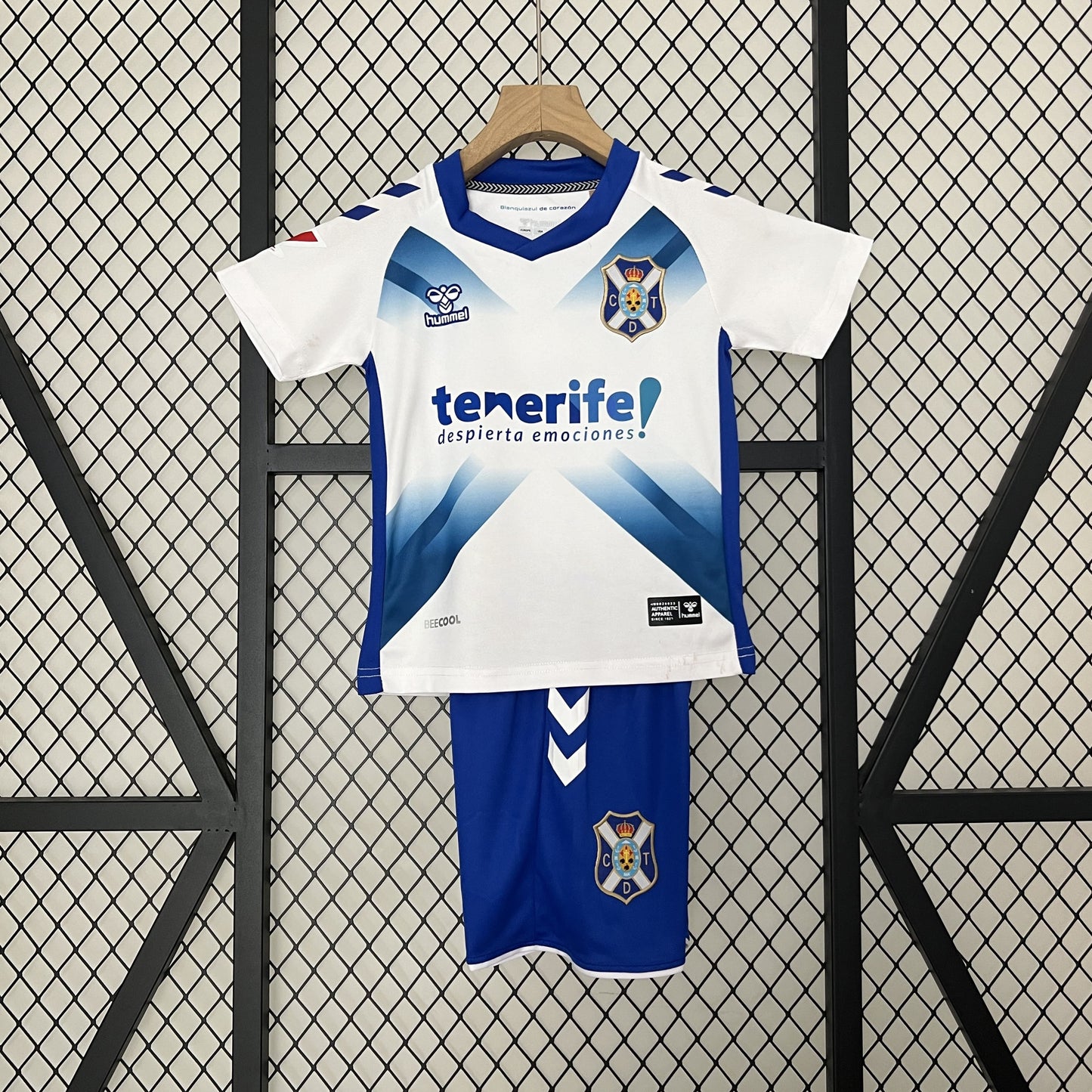 Kit Infantil Tenerife I 24/25 (Sob encomenda)