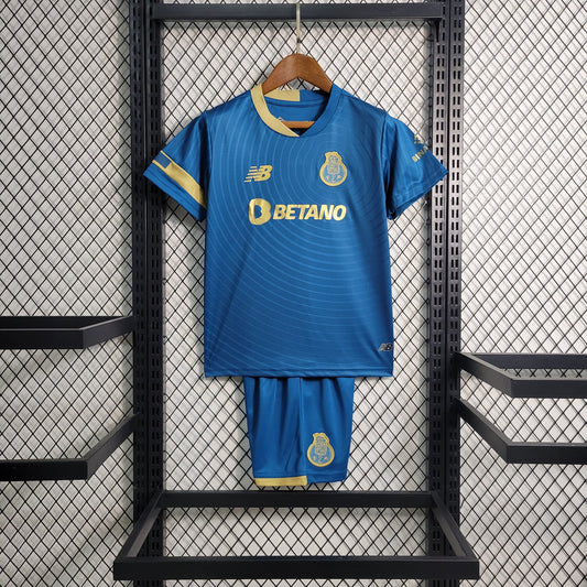 Kit Infantil Porto III 23/24 (Sob encomenda)