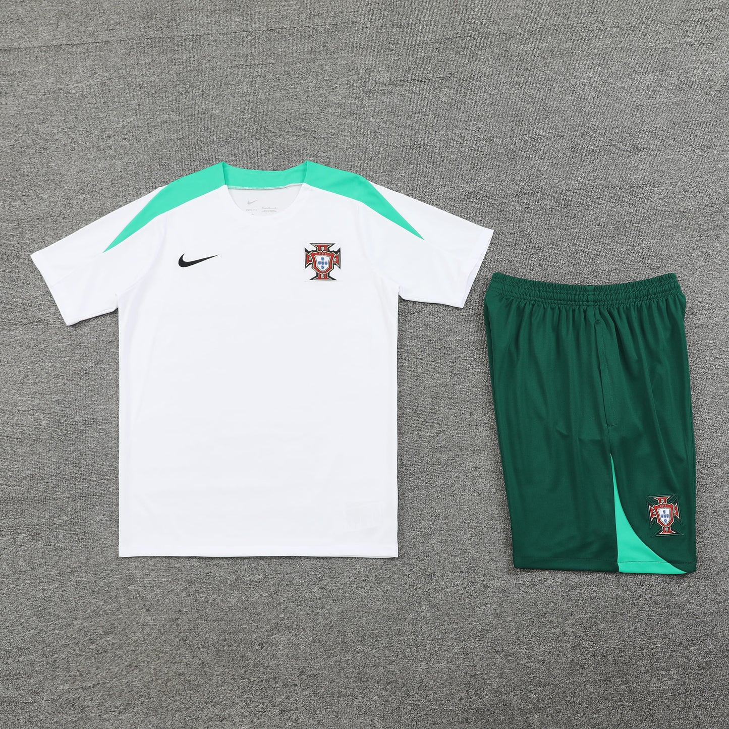 Conjunto de Treino Portugal 2024 (Sob encomenda)