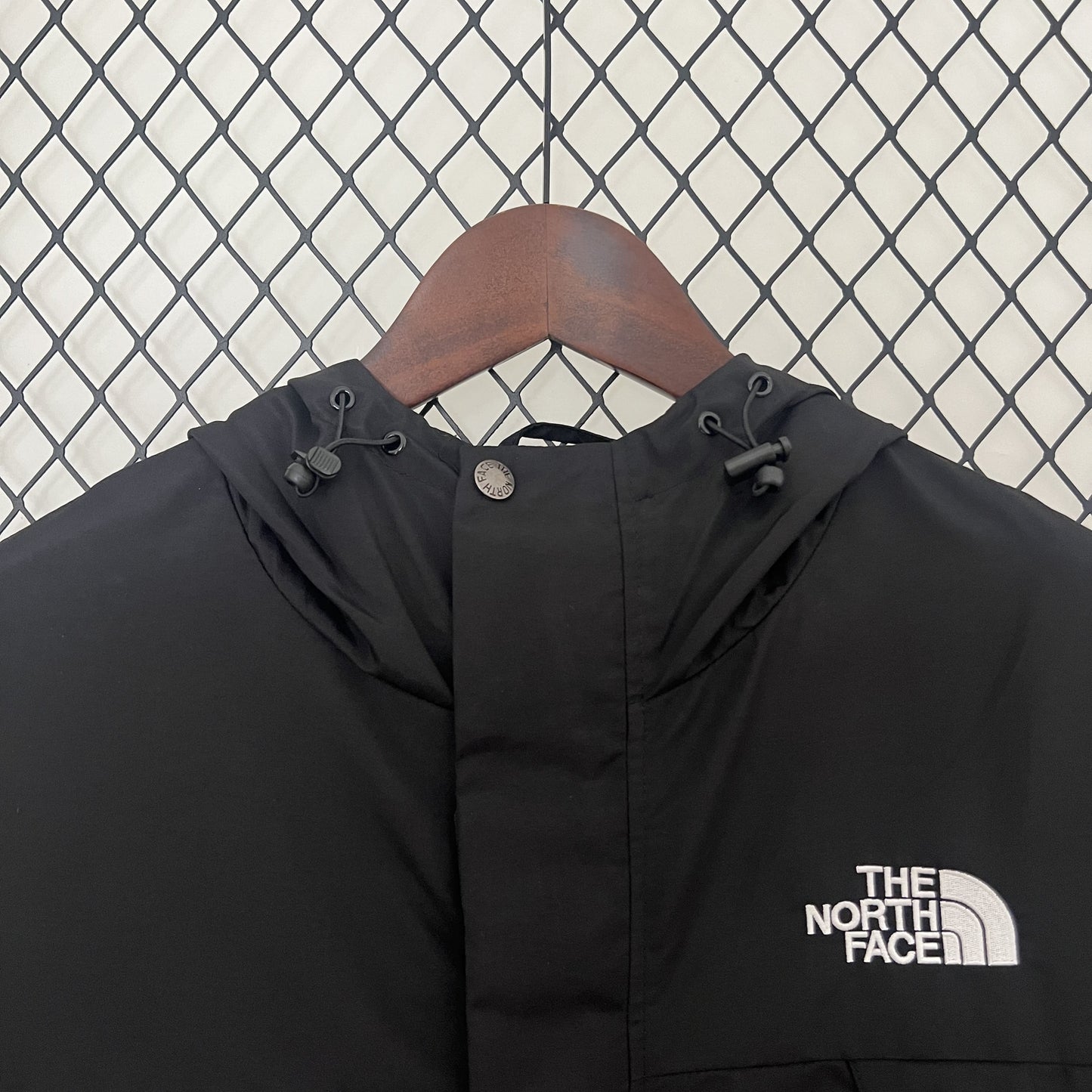 Corta Vento The North Face Black (Sob encomenda)