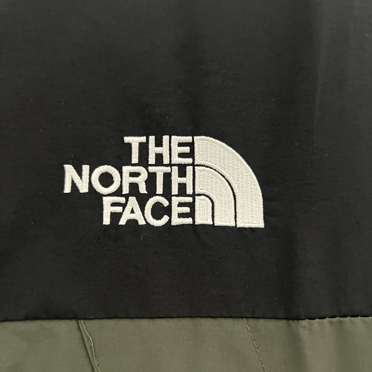 Corta Vento The North Face Dark Green and Black (Sob encomenda)