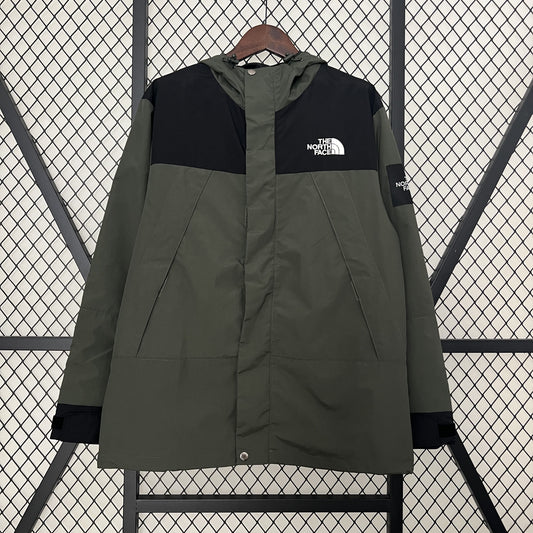 Corta Vento The North Face Dark Green and Black (Sob encomenda)