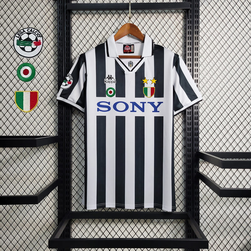 Camisa Juventus I 95/97 Retrô Masculina com Patchs (Sob encomenda)