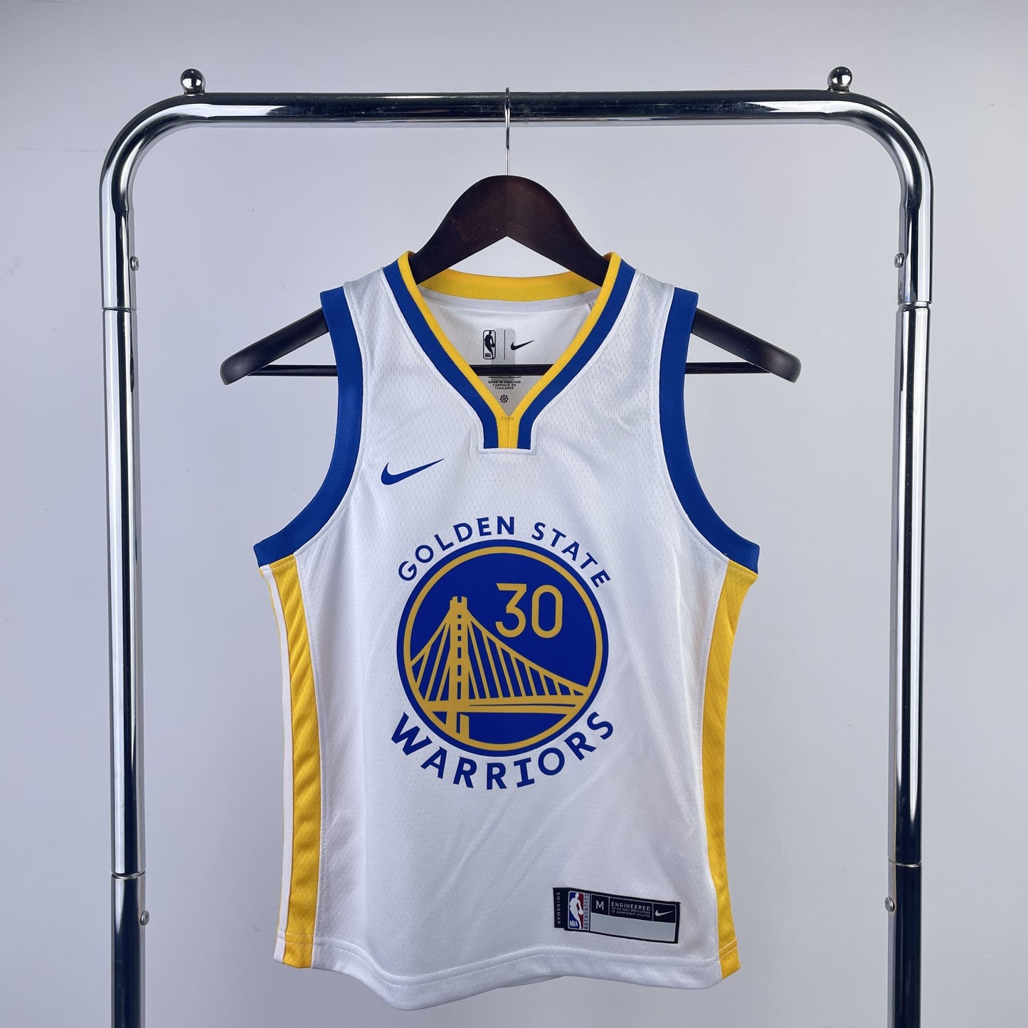 Regata Golden State Warriors NBA 2023 Association Edition Swingman Masculina (Sob encomenda)