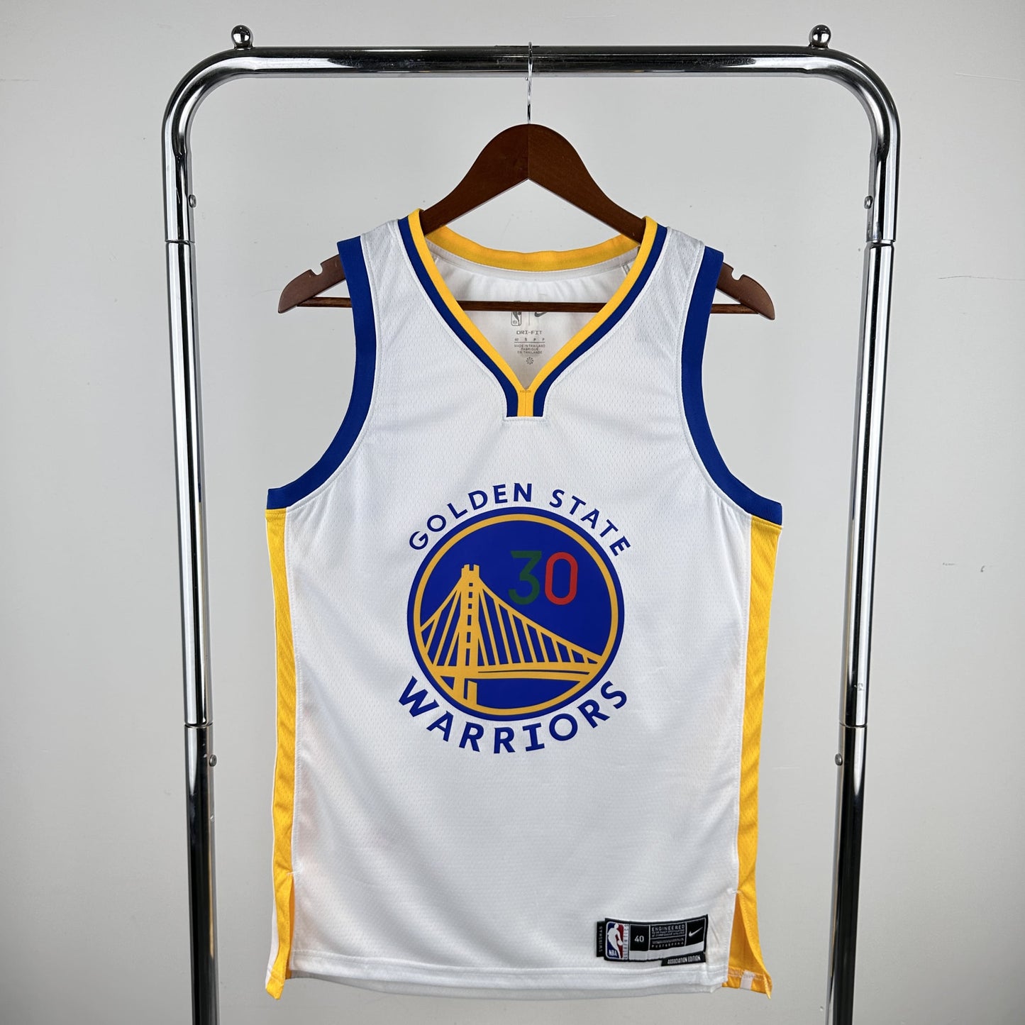 Regata Golden State Warriors NBA 2023 Icon Edition Swingman Edição México Masculina (Sob encomenda)