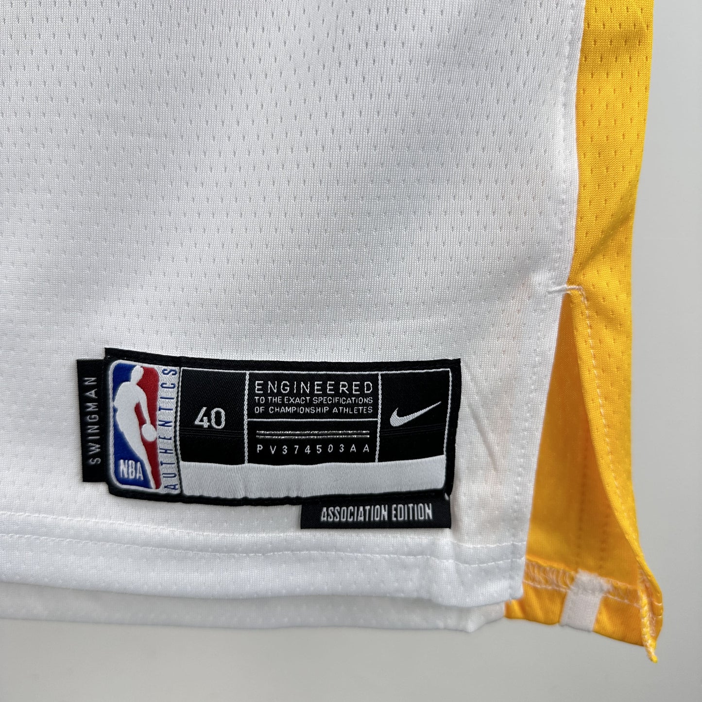 Regata Golden State Warriors NBA 2023 Icon Edition Swingman Edição México Masculina (Sob encomenda)