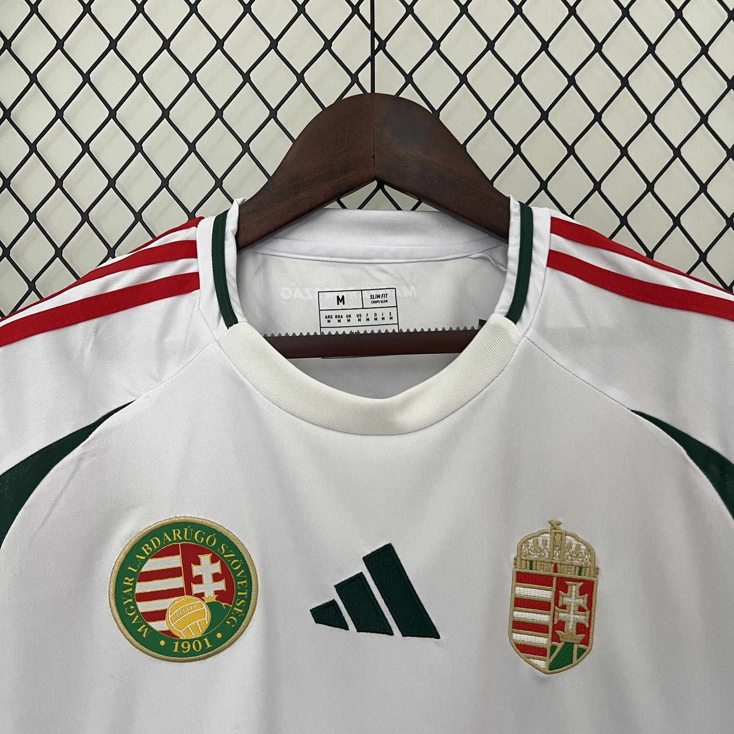 Camisa Hungria II 2024 Torcedor (Sob encomenda)