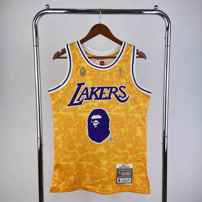 Regata Los Angeles Lakers NBA 1996 Bape X Mitchell And Ness Hardwood Classics Masculina (Sob encomenda)