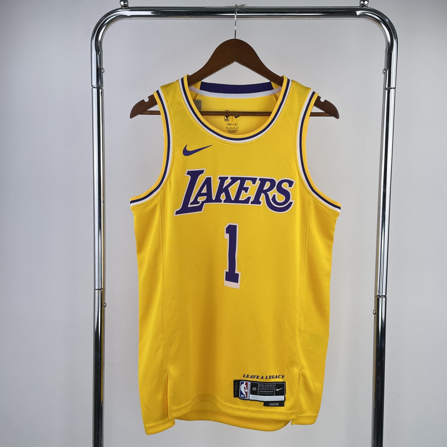 Regata Los Angeles Lakers NBA 2023 Icon Edition Swingman Masculina (Sob encomenda)