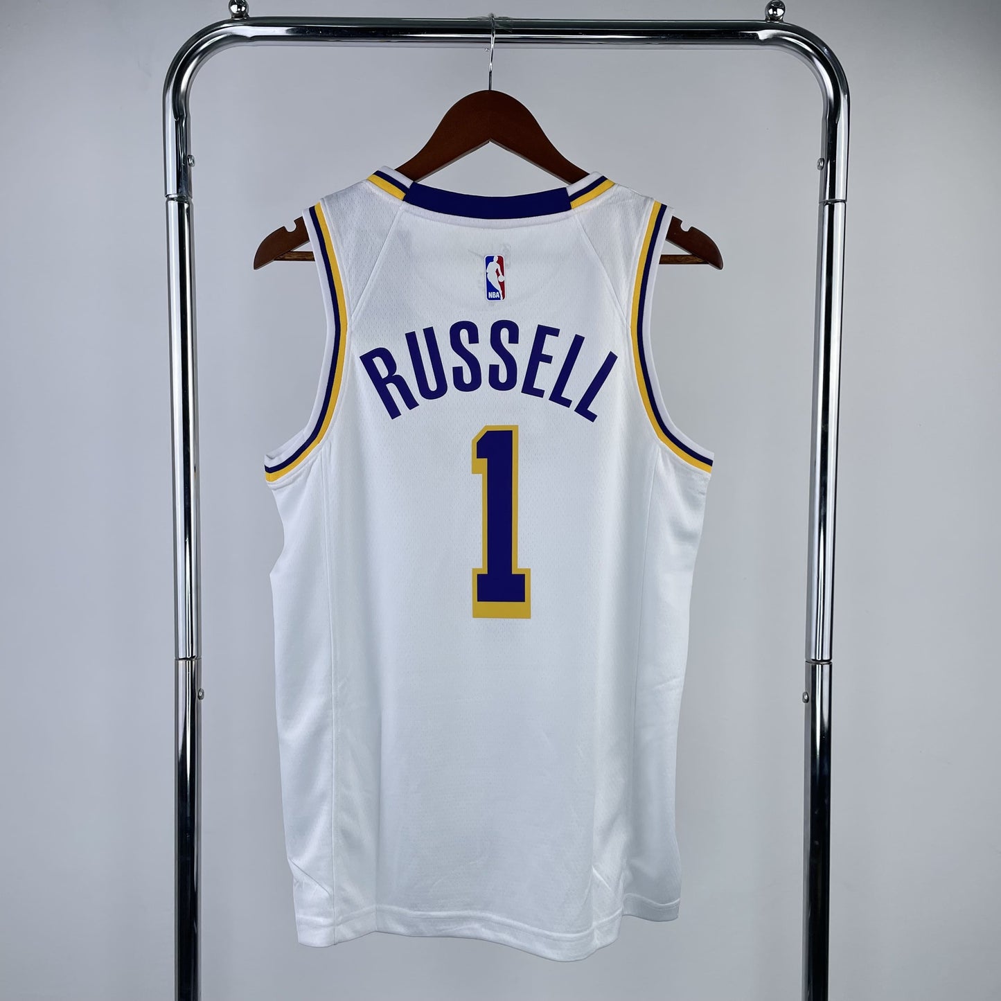 Regata Los Angeles Lakers NBA 2023 Association Edition Swingman Masculina (Sob encomenda)