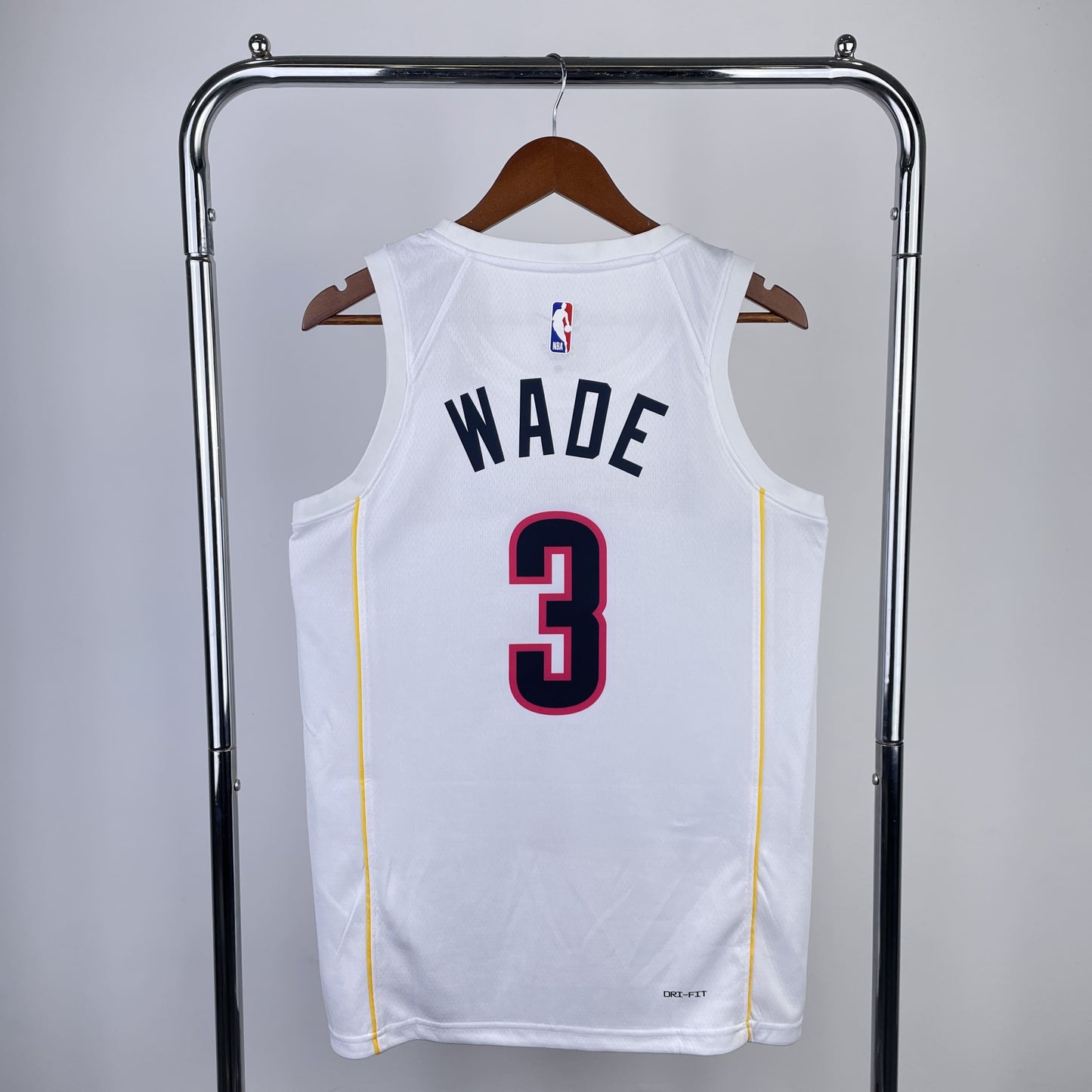 Regata Miami Heat NBA 2023 City Edition Swingman Masculina (Sob encomenda)