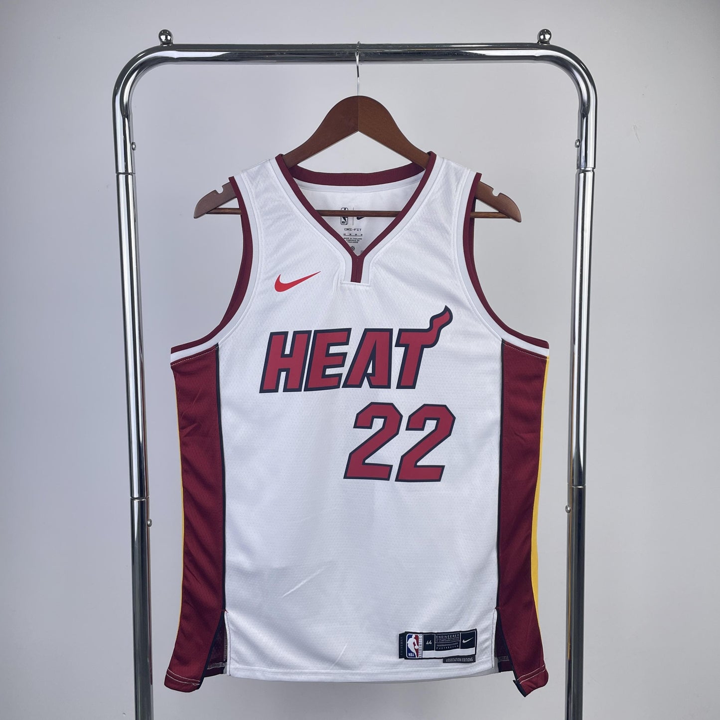 Regata Miami Heat NBA 2023 Association Edition Swingman Masculina (Sob encomenda)