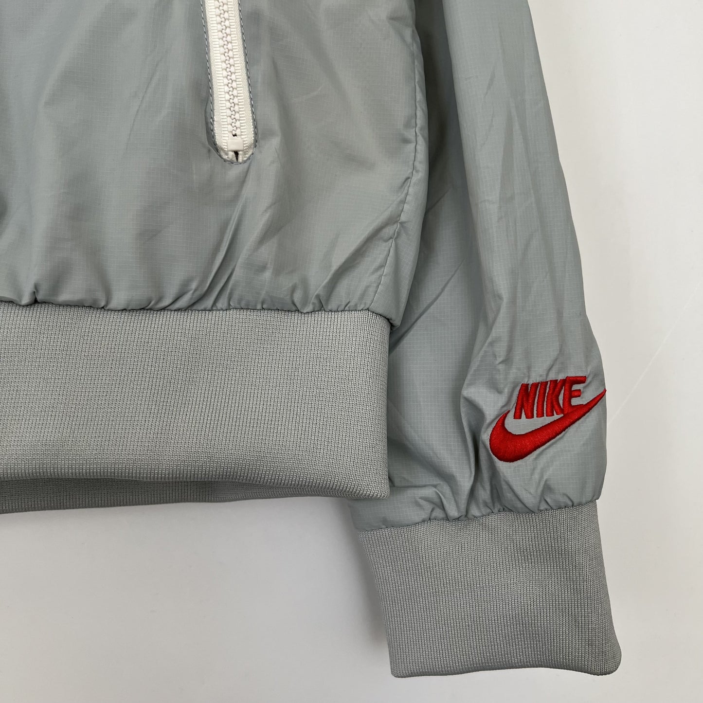 Corta Vento Nike Beige and Gray (Sob encomenda)