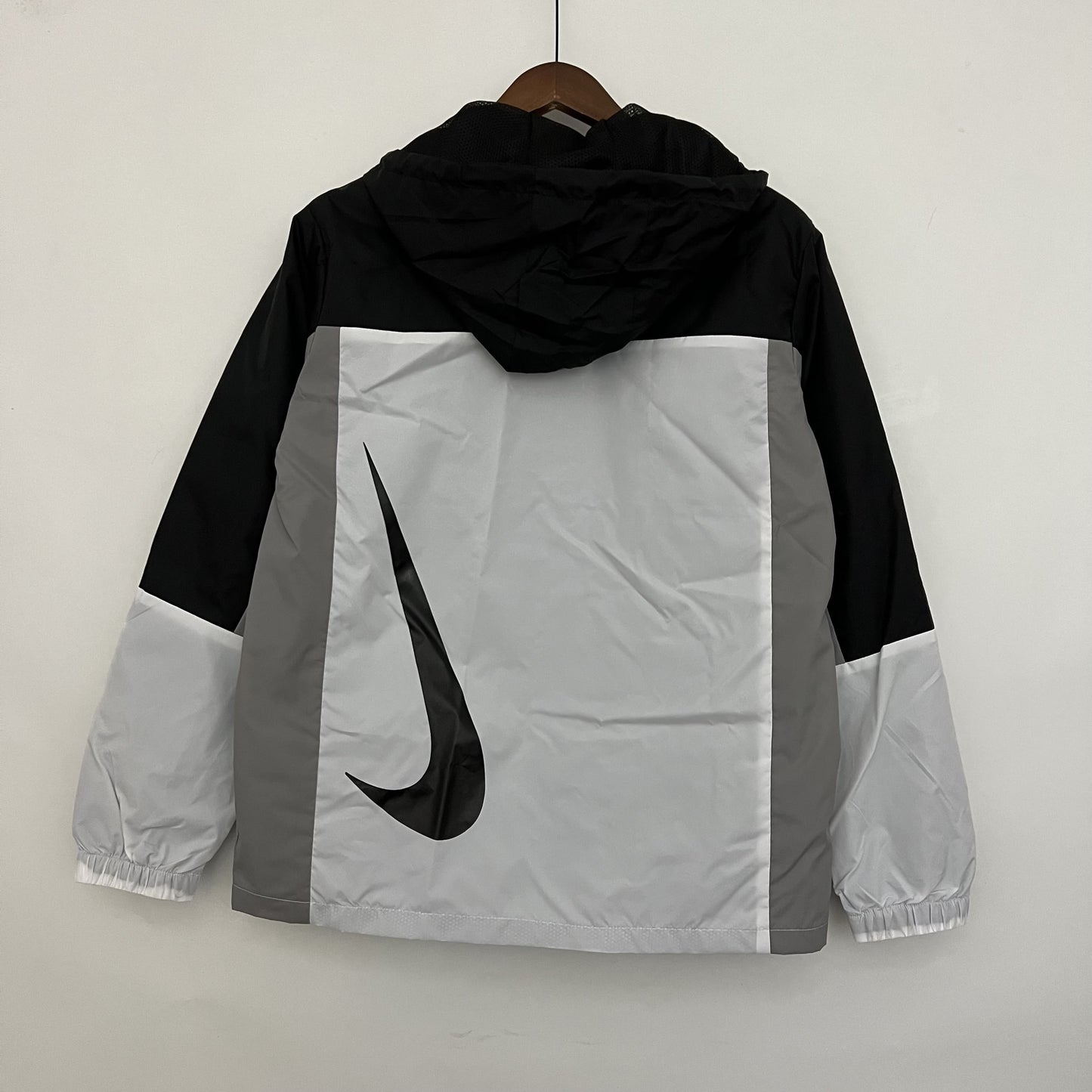 Corta Vento Nike Black and Gray (Sob encomenda)