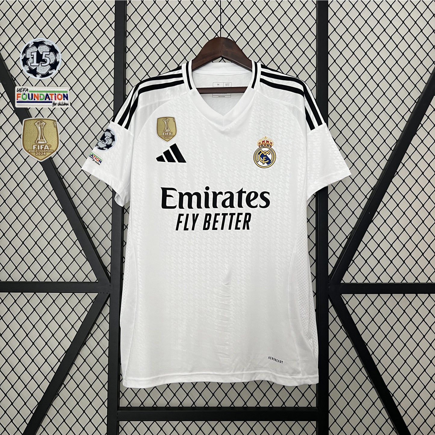 Camisa Real Madrid I 24/25 Torcedor com Patchs (Sob encomenda)