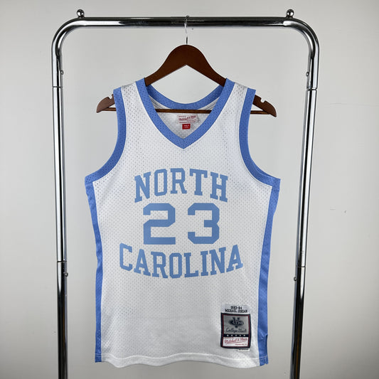 Regata Carolina do Norte NBA 1984 Mitchell And Ness Hardwood Classics Masculina (Sob encomenda)