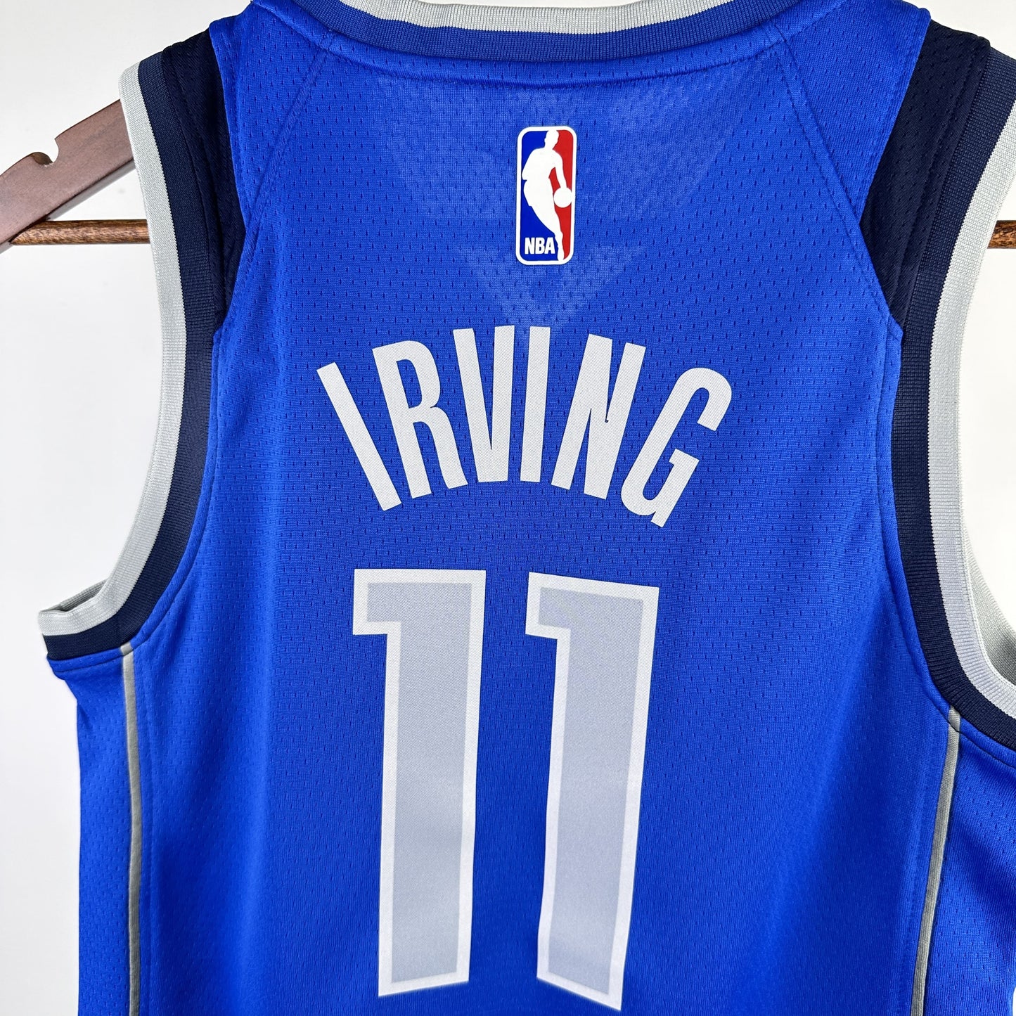 Regata Dallas Mavericks NBA 2023 Icon Edition Swingman Masculina (Sob encomenda)