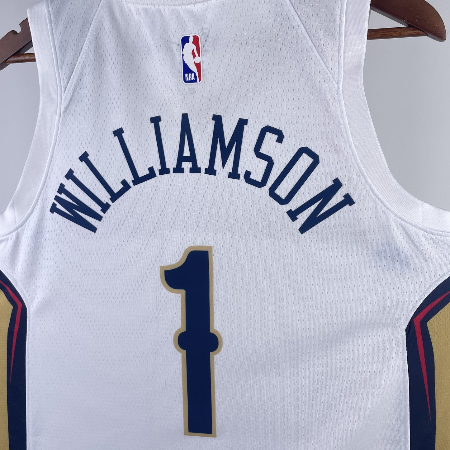 Regata New Orleans Pelicans NBA 2023 Association Edition Swingman Masculina (Sob encomenda)