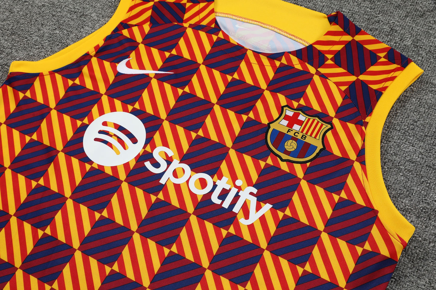 Conjunto de Treino Barcelona 23/24 (Sob encomenda)