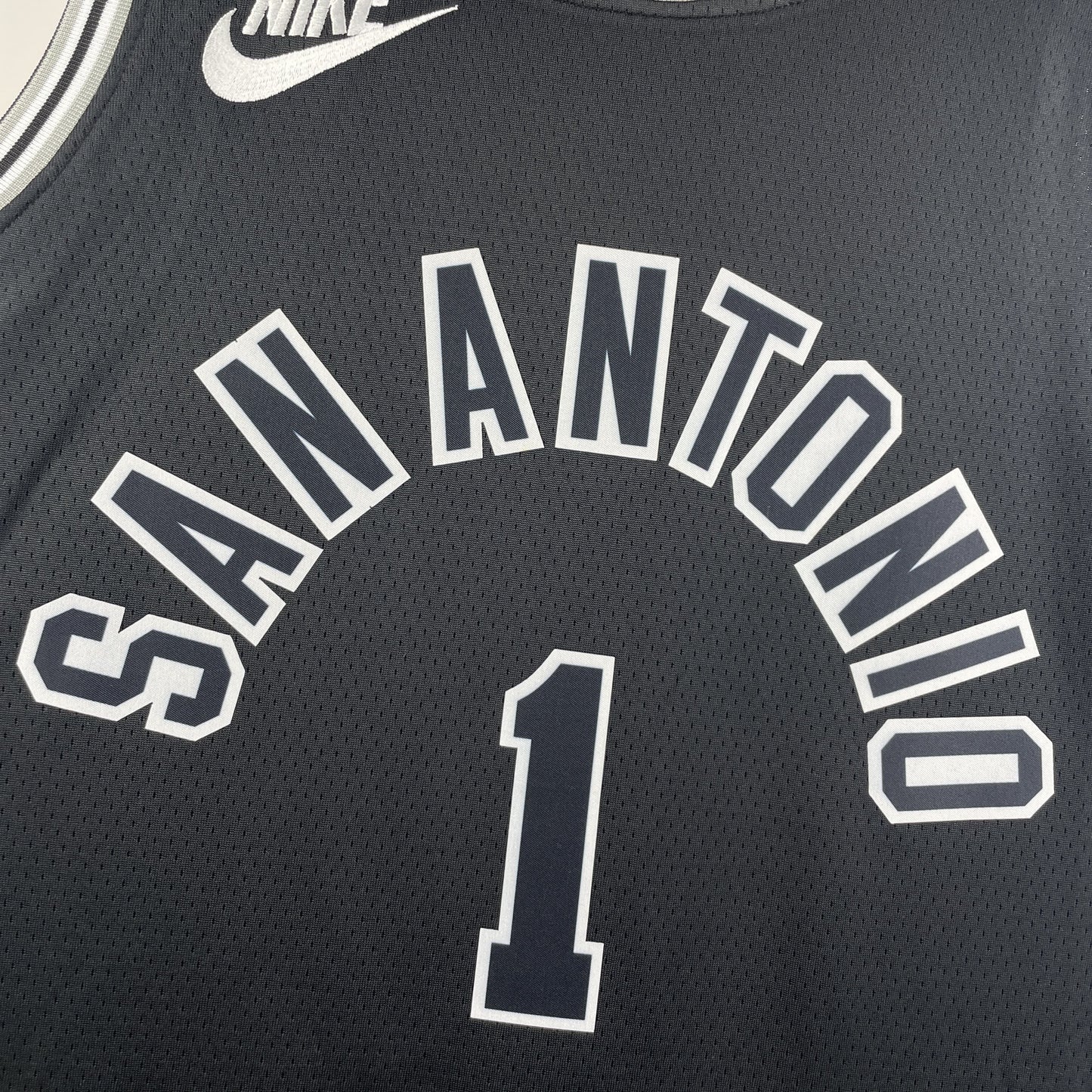 Regata San Antonio Spurs NBA 2023 Classic Edition Swingman Masculina (Sob encomenda)