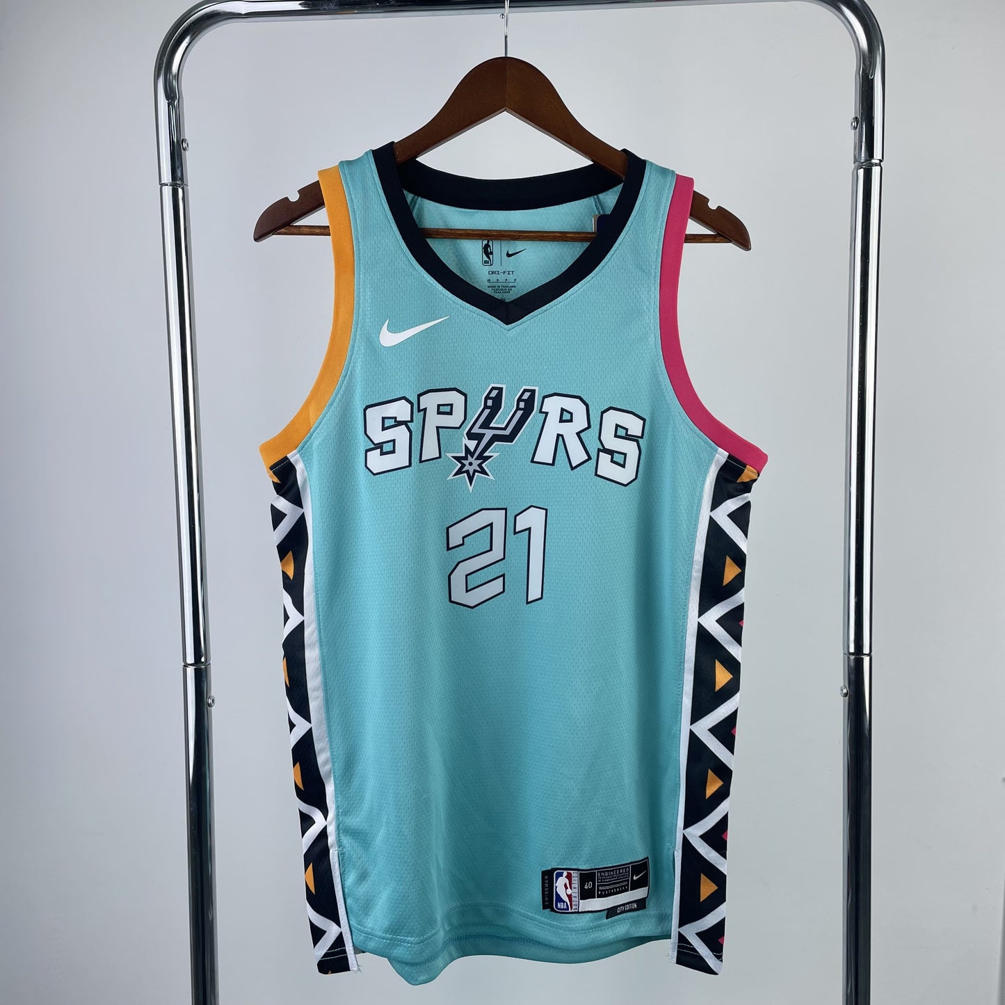 Regata San Antonio Spurs NBA 2023 City Edition Swingman Masculina (Sob encomenda)