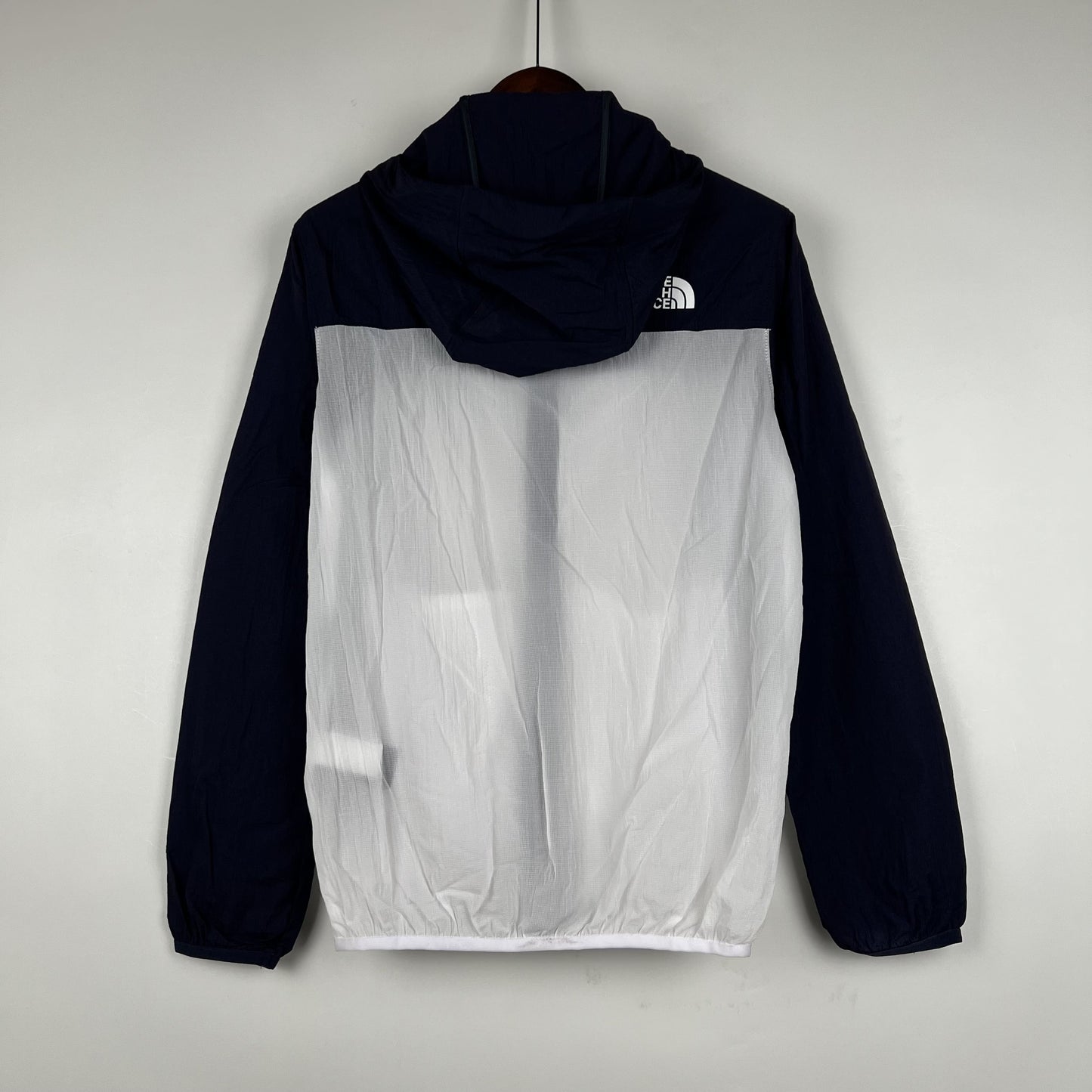 Corta Vento The North Face Dark Blue and White (Sob encomenda)