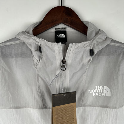 Corta Vento The North Face Gray and White (Sob encomenda)