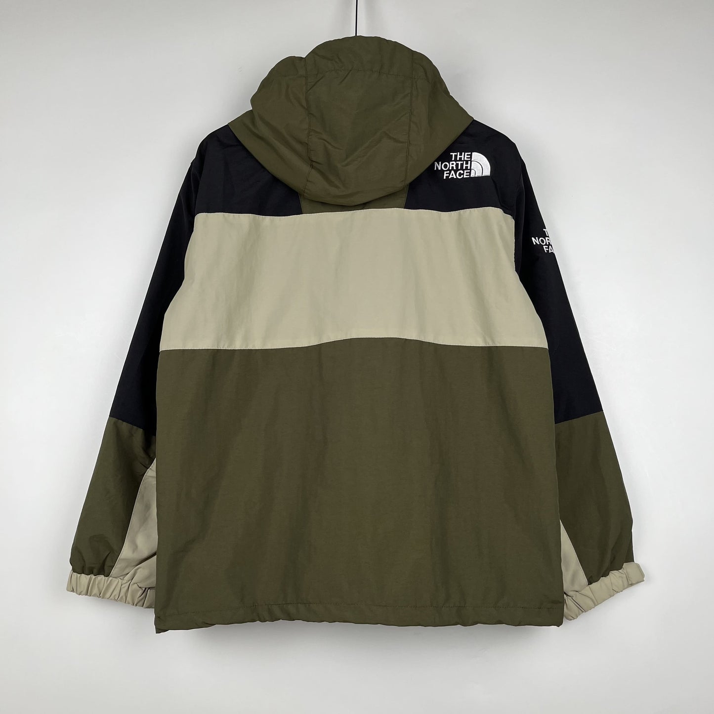 Corta Vento The North Face Dark Green Black and Blue (Sob encomenda)