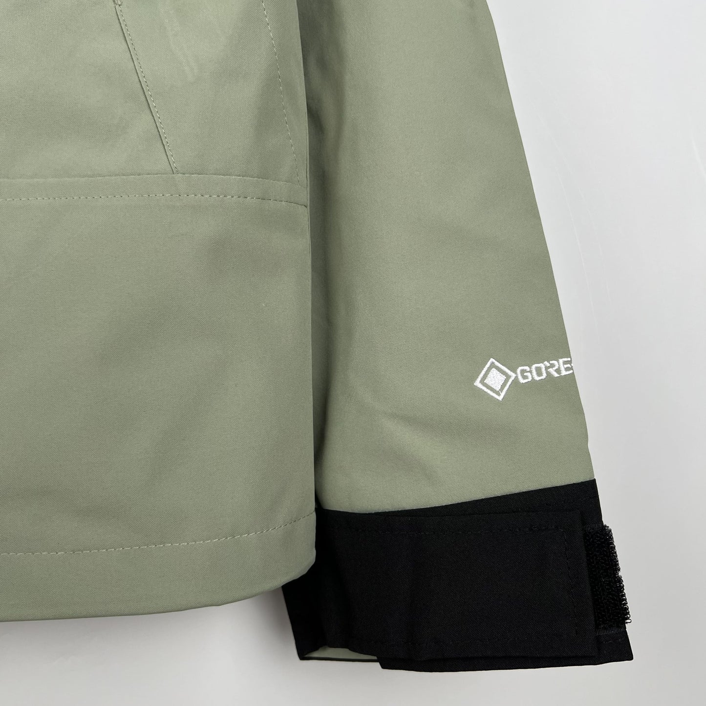 Corta Vento The North Face GORE-TEX Dark Green and Black (Sob encomenda)