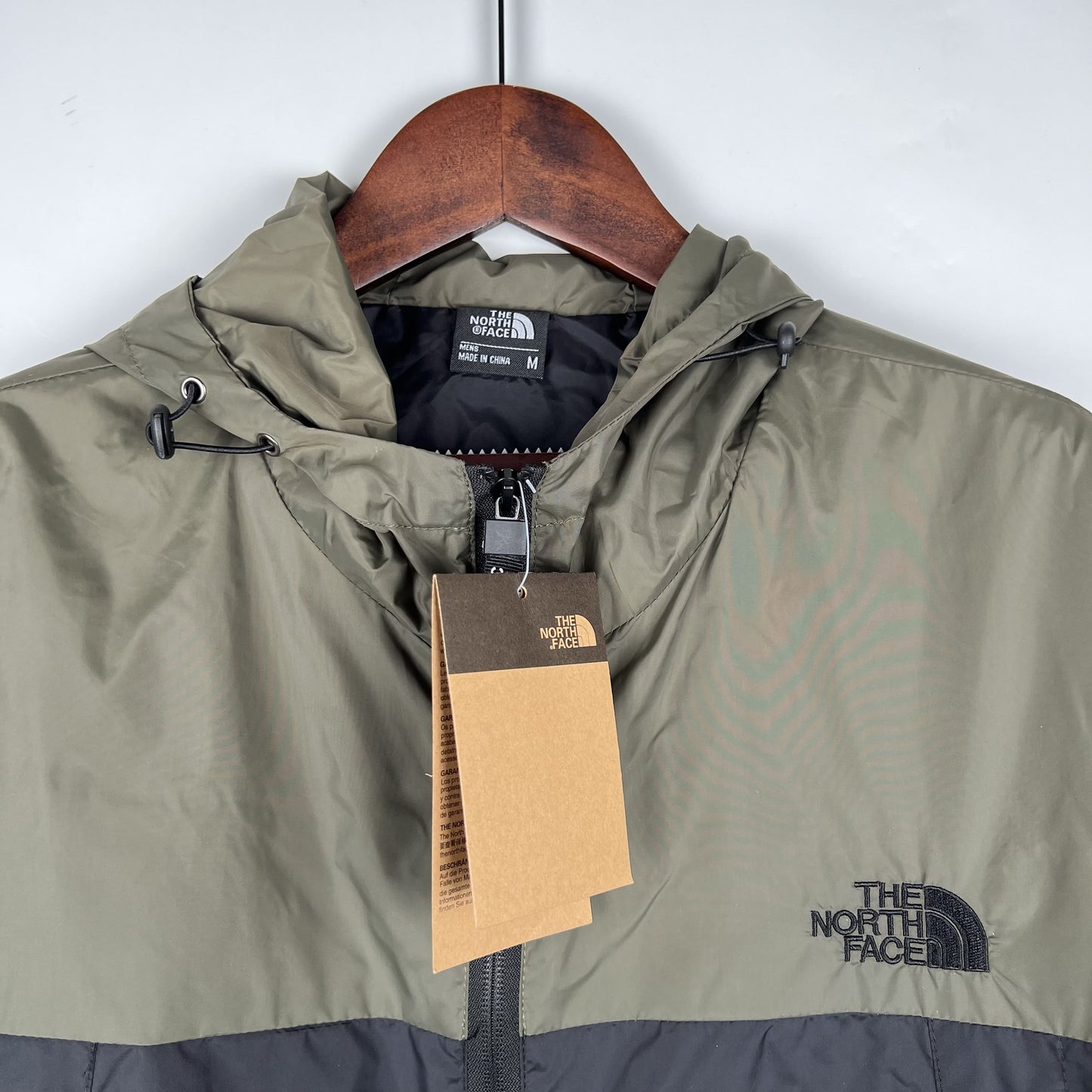 Corta Vento The North Face Dark Green and Gray (Sob encomenda)