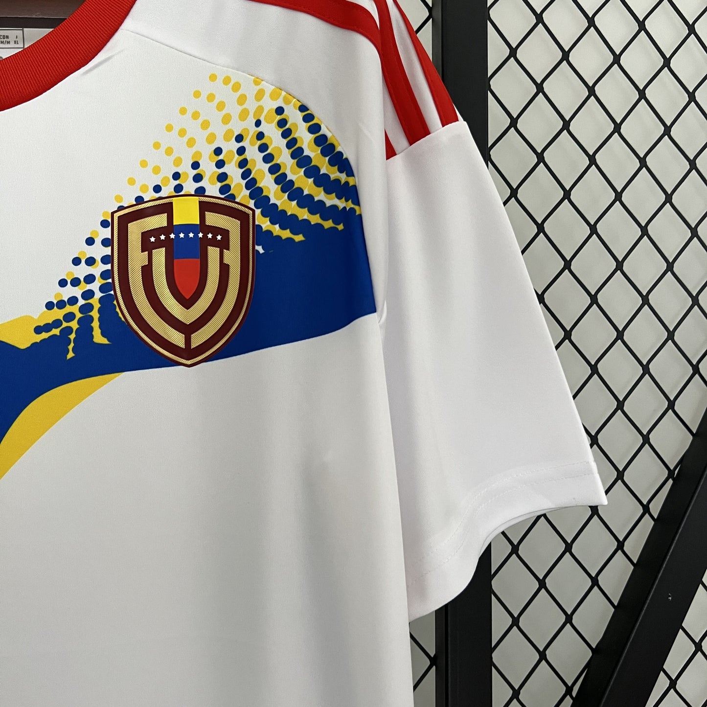 Camisa Venezuela II 2024 Torcedor (Sob encomenda)